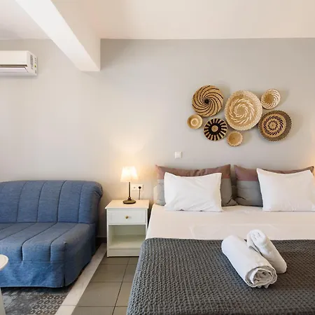 Archipelagos * Naousa (Paros)