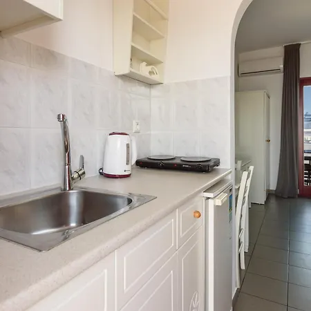 Archipelagos נאוסה